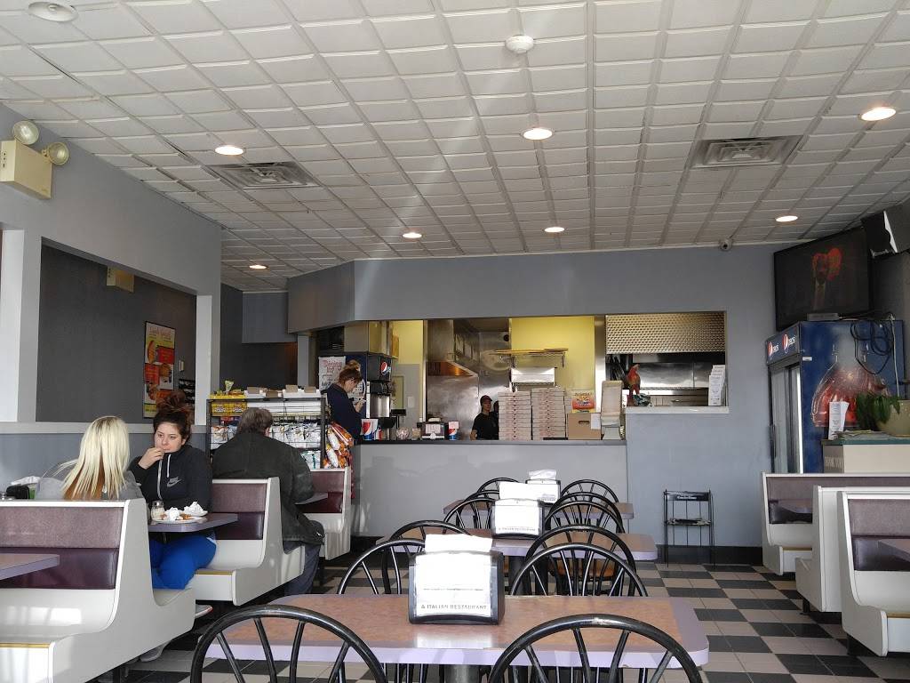 Arianas Pizzeria & Italian | restaurant | 230 Levittown Pkwy, Levittown, PA 19054, USA | 2159498785 OR +1 215-949-8785