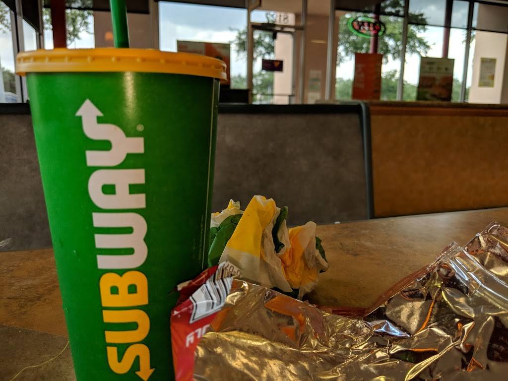 Subway | meal takeaway | 8127 Vineland Ave Suite 8127, Orlando, FL 32821, USA | 4072391296 OR +1 407-239-1296