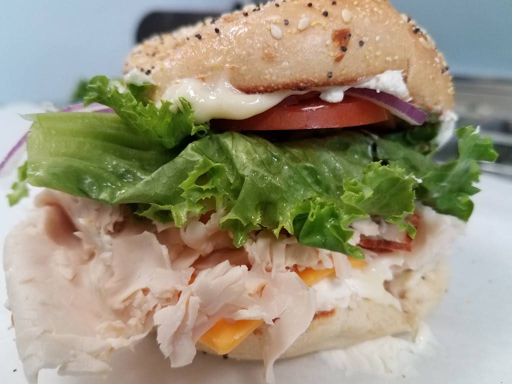 Claybank Deli & Bagels | bakery | 1295 Horizon Dr Suite C, Fairfield, CA 94533, USA | 7073986222 OR +1 707-398-6222