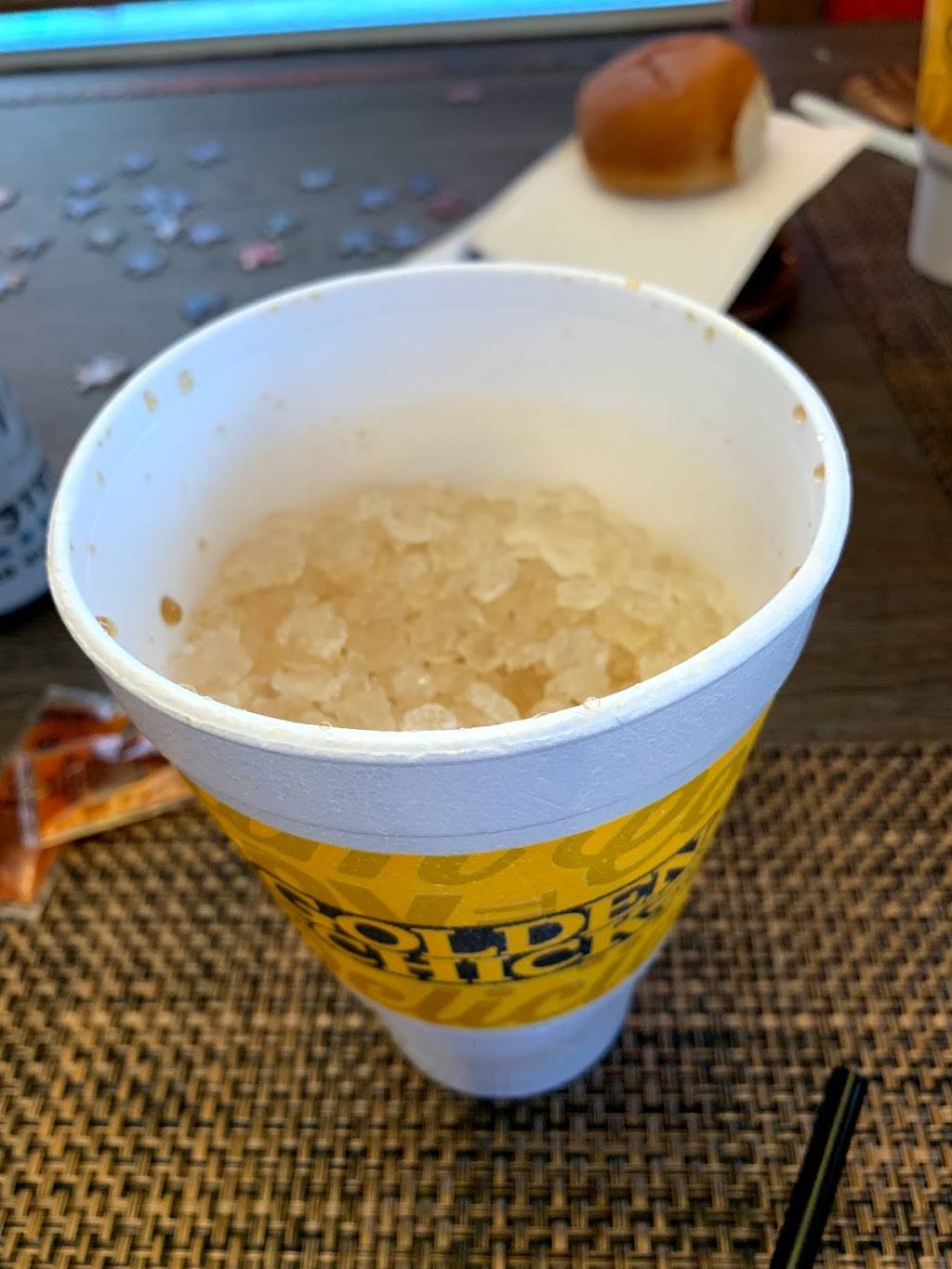 Golden Chick | meal takeaway | 405 Farm to Market 685, Hutto, TX 78634, USA | 5128462312 OR +1 512-846-2312