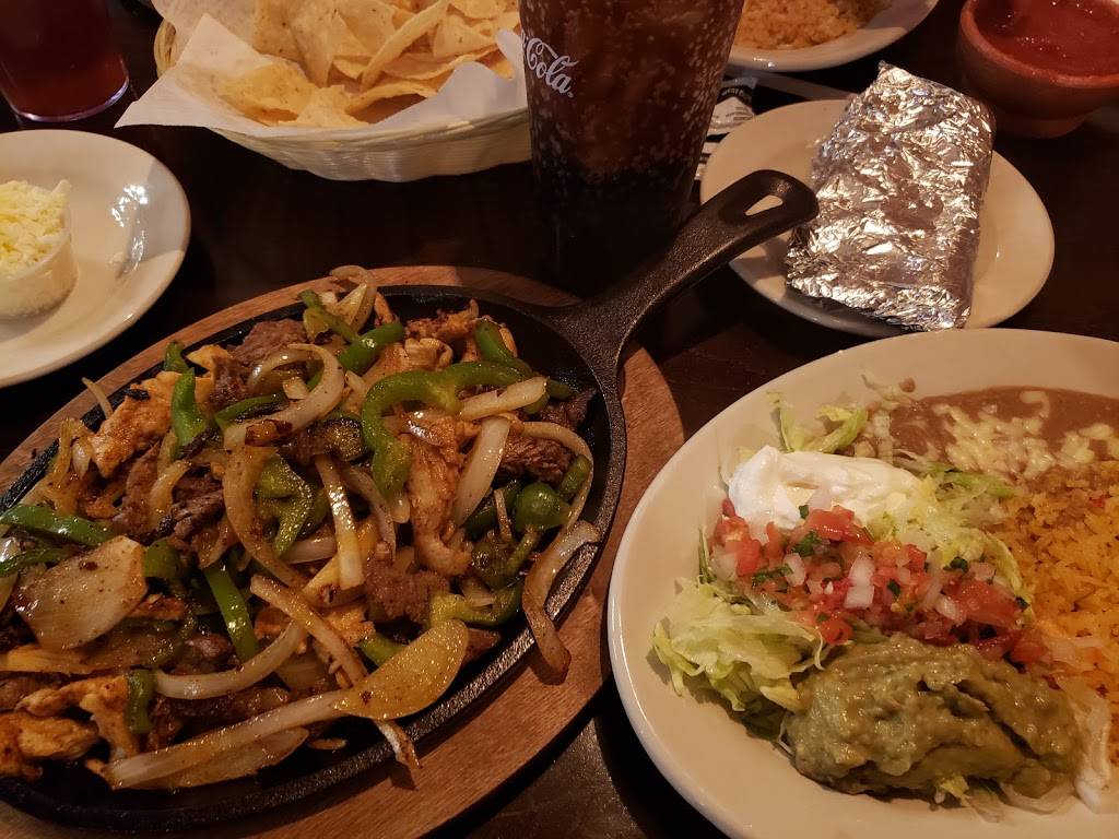 Las Mesas Mexican Grill | restaurant | 291 Supercenter Dr Suite A3, Calera, AL 35040, USA | 2055427058 OR +1 205-542-7058