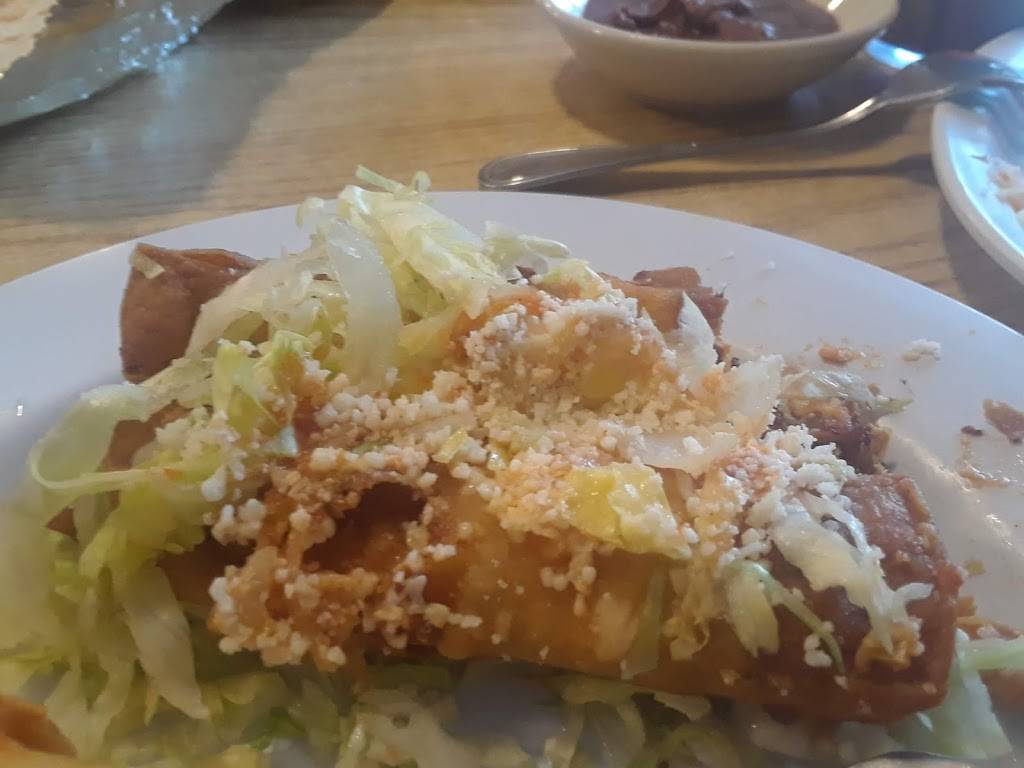 Pupuseria La Esquina | restaurant | 1326 Antioch Pike, Nashville, TN 37211, USA | 6155829029 OR +1 615-582-9029