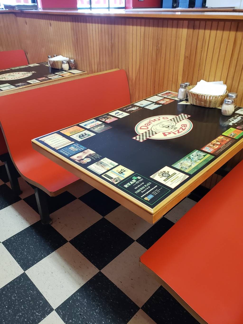 Darios Famous Pizza | restaurant | 1560 NY-332, Farmington, NY 14425, USA | 5853983430 OR +1 585-398-3430