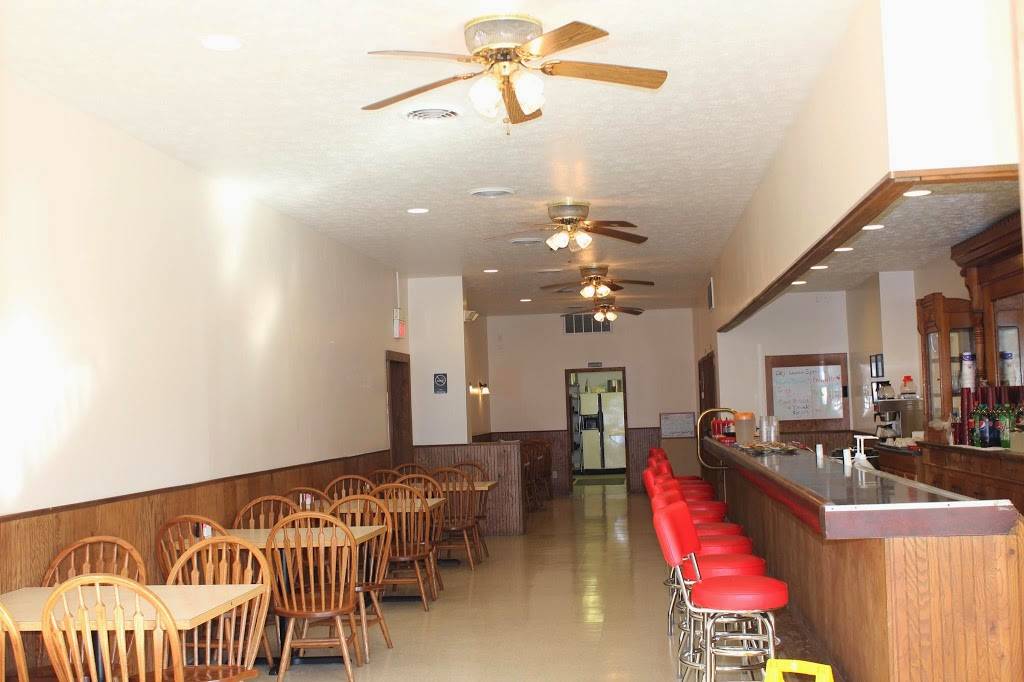Hickory Cafe | restaurant | 102 Washington St, New Richmond, IN 47967, USA | 7653397700 OR +1 765-339-7700