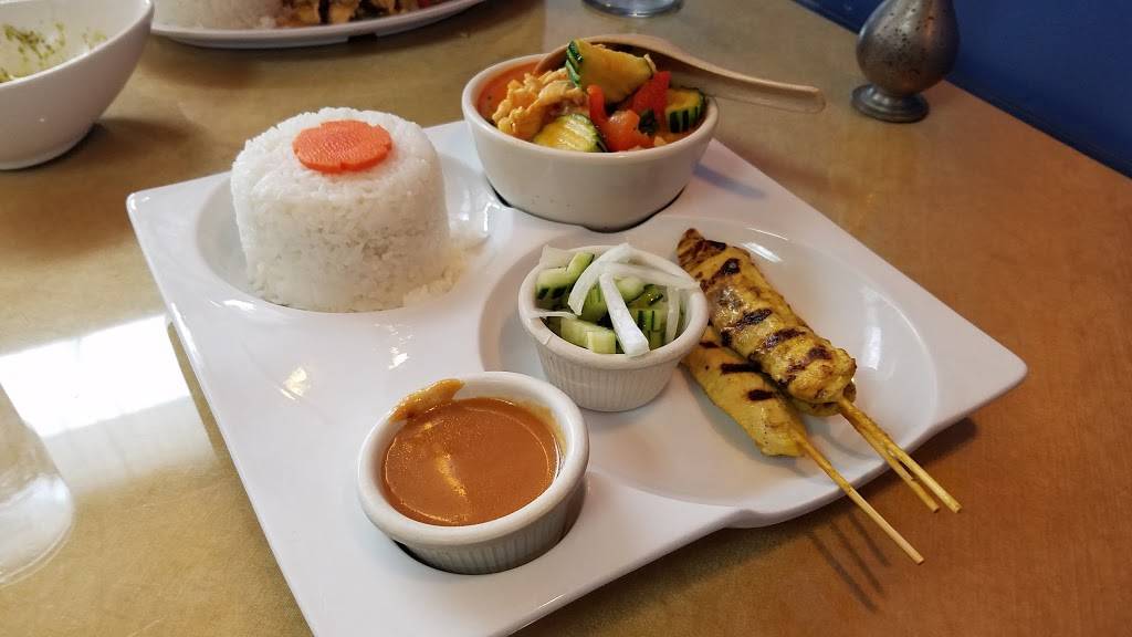 Royal Siam | restaurant | 512 Center St, Moraga, CA 94556, USA | 9253770420 OR +1 925-377-0420