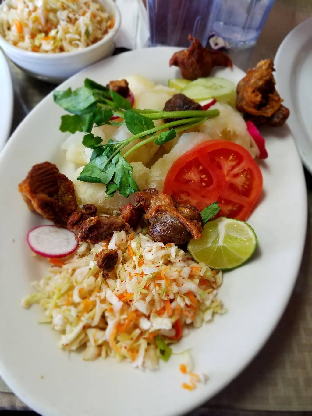 La Pupusa Loca | restaurant | 5716 Santa Monica Blvd, Los Angeles, CA 90038, USA | 3239572967 OR +1 323-957-2967