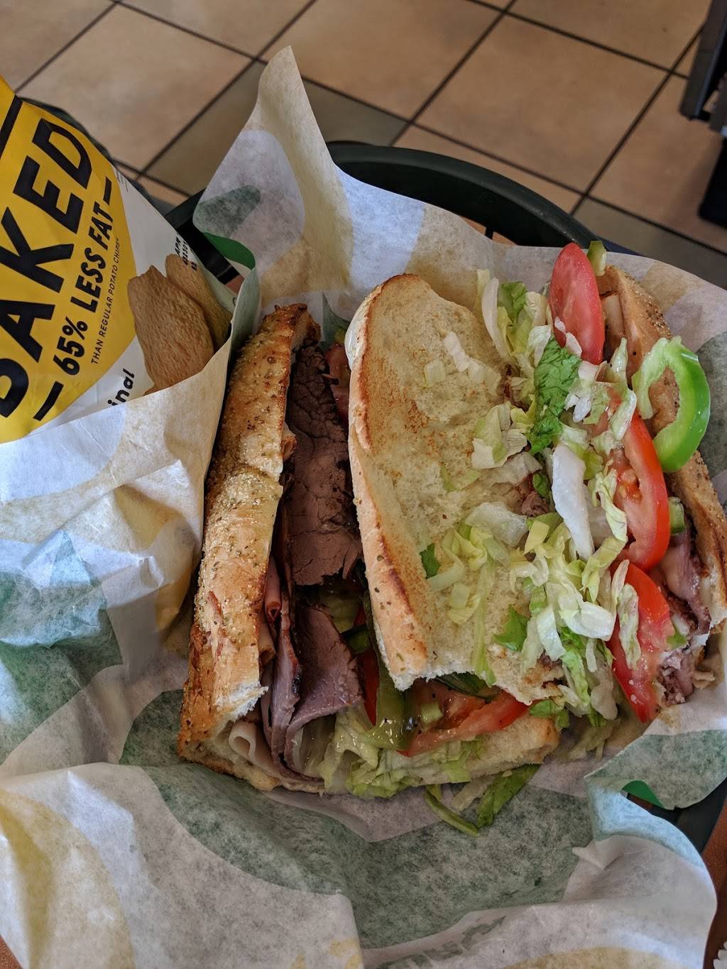 Subway | restaurant | 400 E Main St, Norfolk, VA 23510, USA | 7576236246 OR +1 757-623-6246