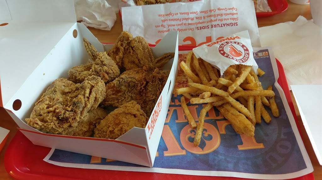 Popeyes Louisiana Kitchen | restaurant | 1547 Farm to Market 685, Pflugerville, TX 78660, USA | 5122511831 OR +1 512-251-1831