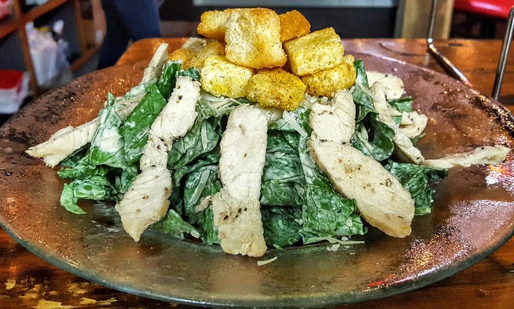 JBs Fuel Dock | restaurant | 126 S Roadway St, New Orleans, LA 70124, USA | 5045102260 OR +1 504-510-2260