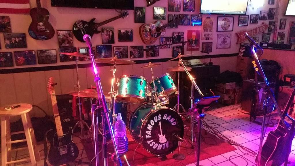 615 Bar and Grill | restaurant | 1615 General Booth Blvd, Virginia Beach, VA 23454, USA | 7577212790 OR +1 757-721-2790