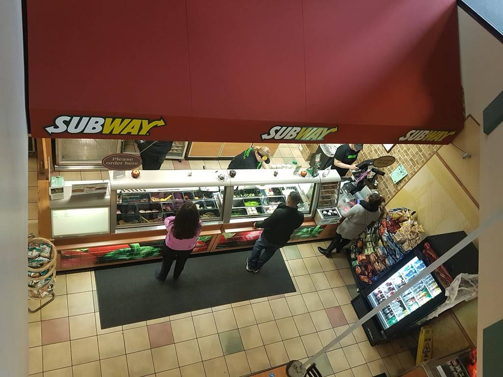 Subway | meal takeaway | Rose Room, 3340 Providence Dr, Anchorage, AK 99508, USA | 9077719095 OR +1 907-771-9095