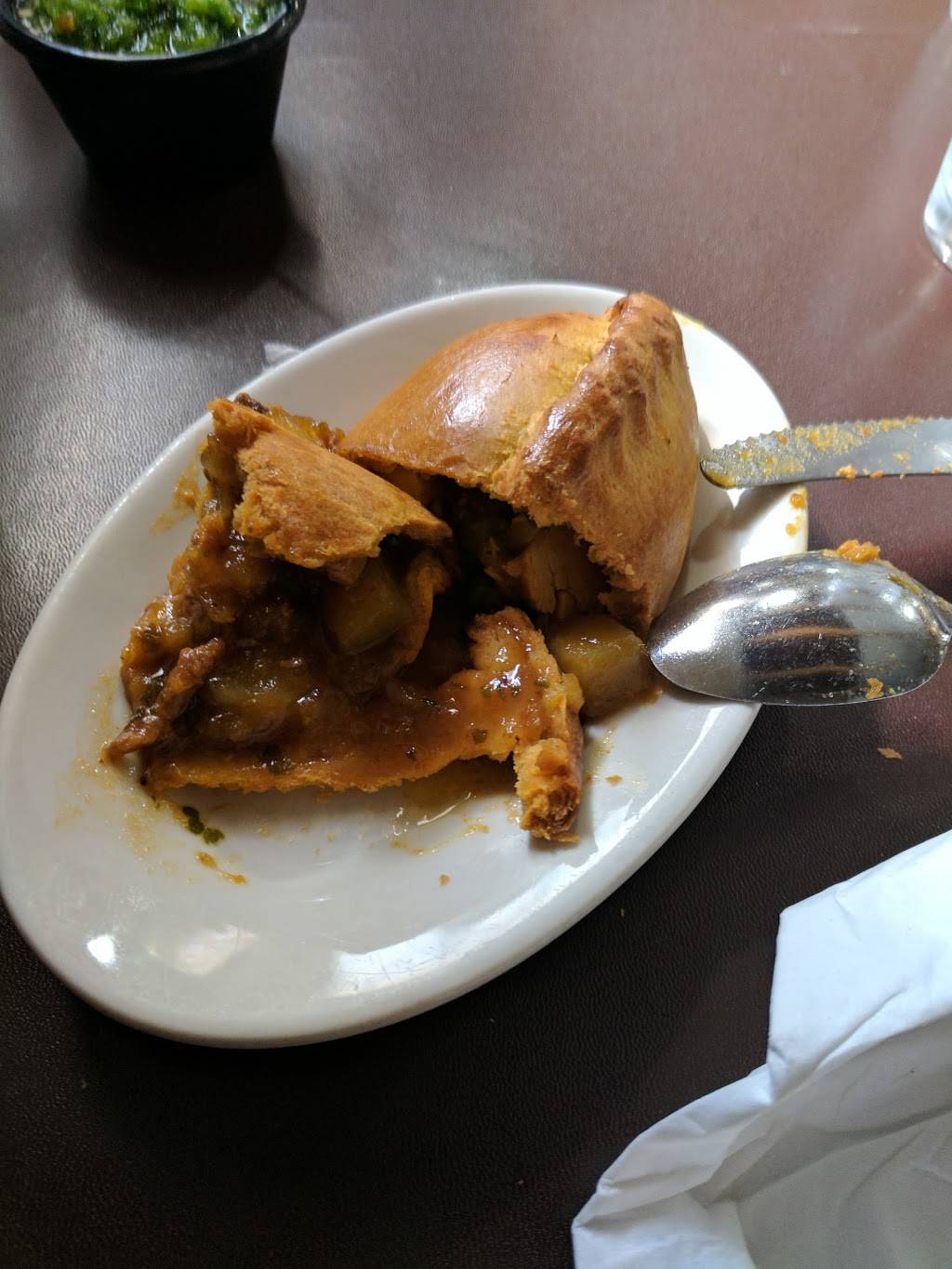 Luzmary Bolivian Restaurant | restaurant | 7151 Lee Hwy, Falls Church, VA 22046, USA | 7035331105 OR +1 703-533-1105