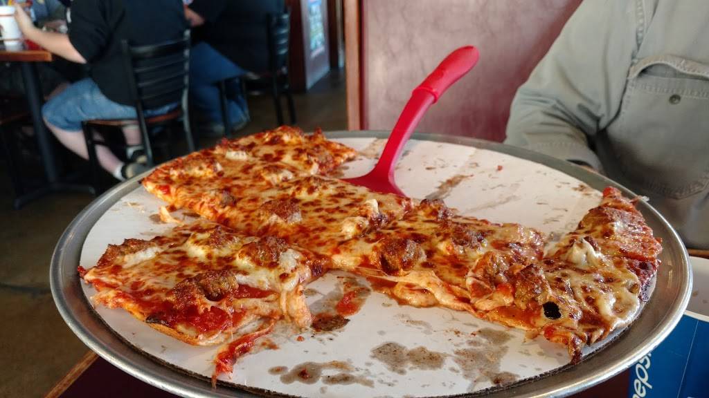 BobbyGs Chicago Eatery & Sports Bar | restaurant | 12990 HIGHWAY 9 N, Milton, GA 30004, USA | 7707720710 OR +1 770-772-0710