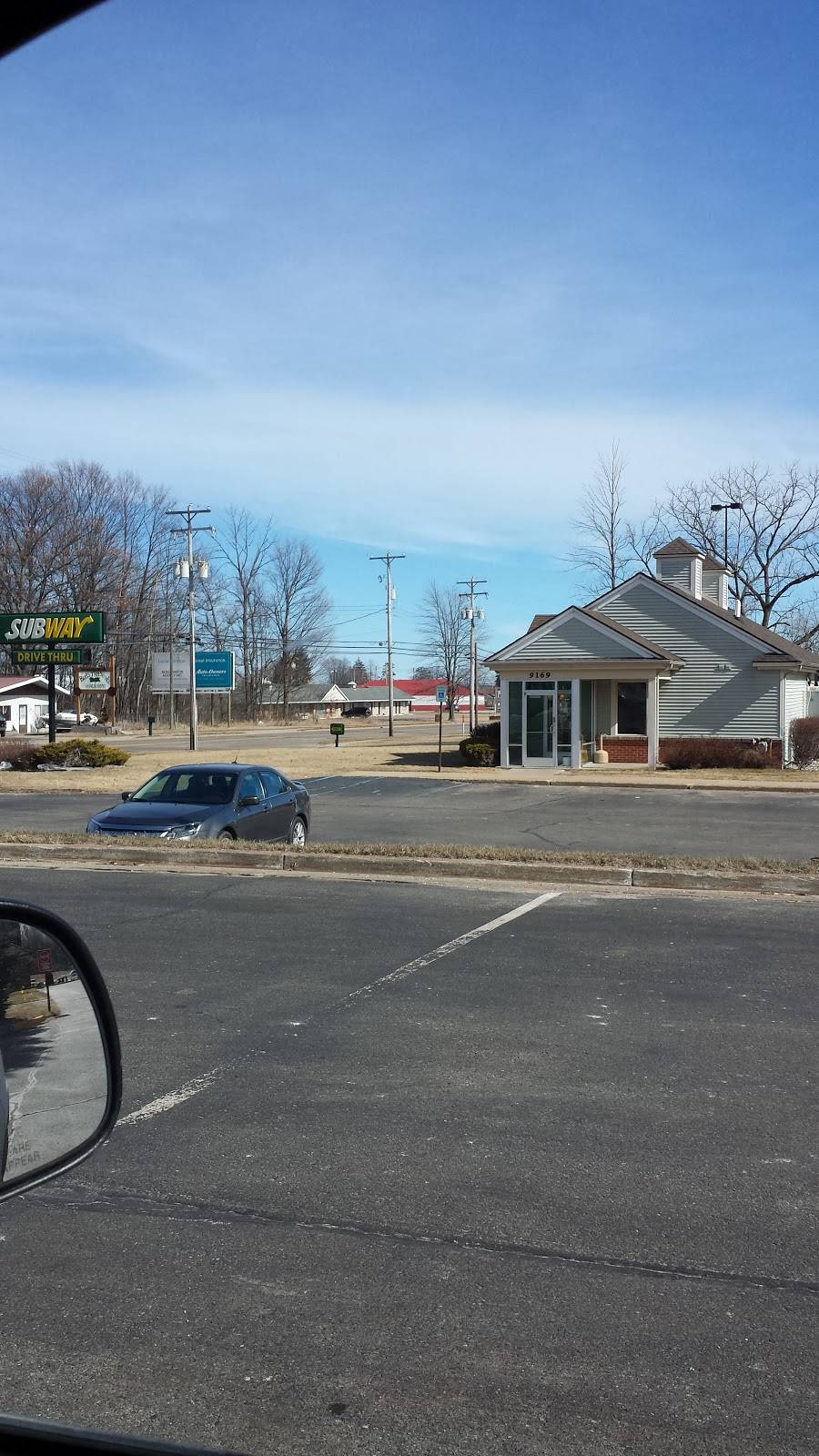 Subway | restaurant | 9169 W Lake City Rd, Houghton Lake, MI 48629, USA | 9894222004 OR +1 989-422-2004