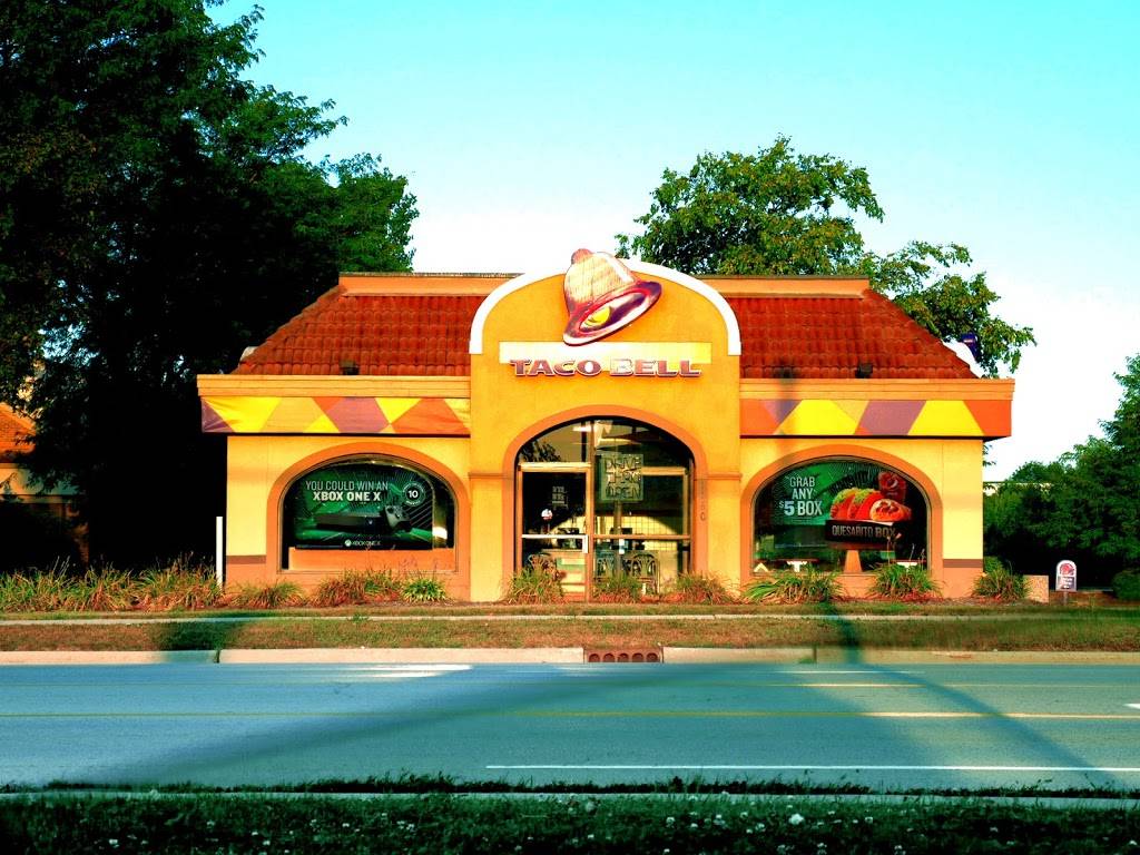 Taco Bell | meal takeaway | 1160 N McLean Blvd, Elgin, IL 60123, USA | 8479319055 OR +1 847-931-9055