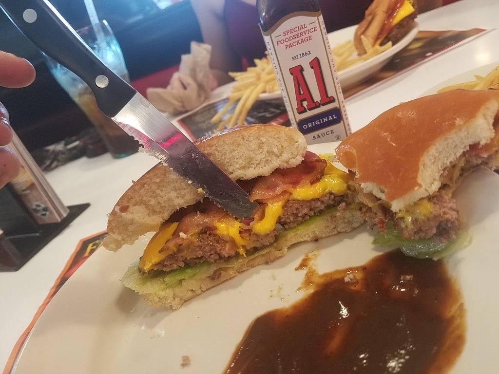 Steak n Shake | restaurant | 1485 West Main, Hamilton, OH 45013, USA | 5132751149 OR +1 513-275-1149