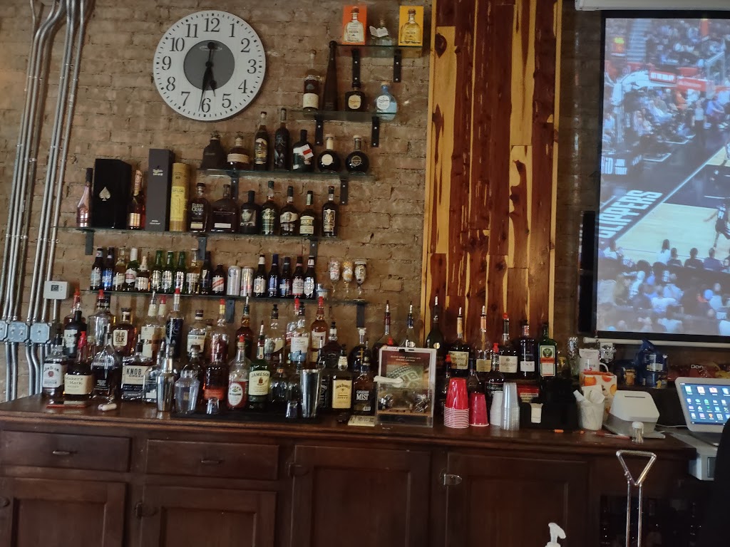 Finn Cafe | restaurant | 4641 Broadway Ave, Cleveland, OH 44127, USA | 2167130090 OR +1 216-713-0090