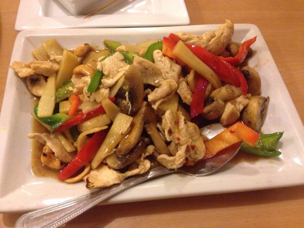 Thai Tuk Tuk | restaurant | 725 W 6th St, Corona, CA 92882, USA | 9517352568 OR +1 951-735-2568