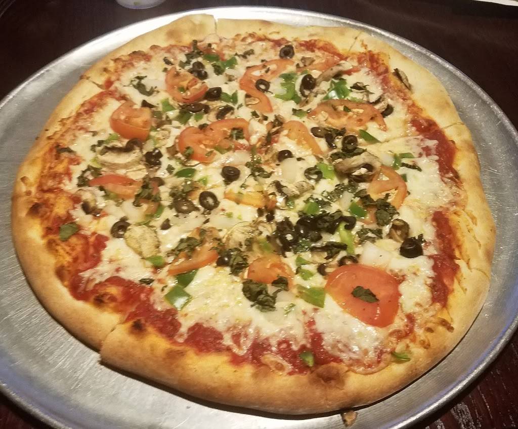 Capizzis Italian Kitchen | restaurant | 2525 Clarksville St, Paris, TX 75460, USA | 9037857590 OR +1 903-785-7590