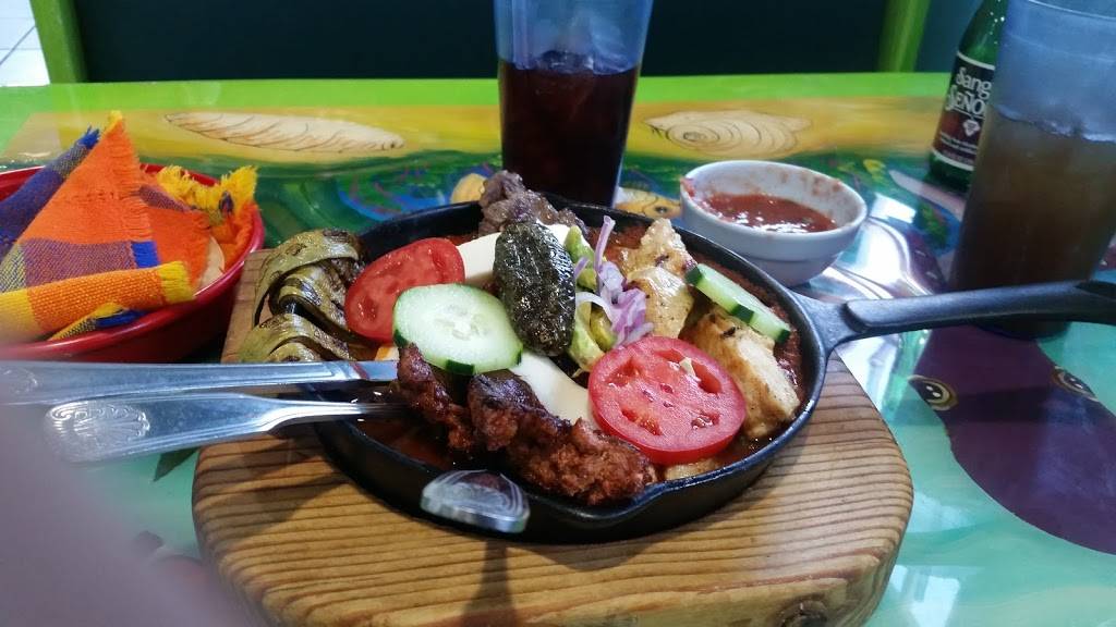 Las Islitas Restaurant | restaurant | 1585 Santa Fe Ave, Long Beach, CA 90813, USA | 5624362829 OR +1 562-436-2829