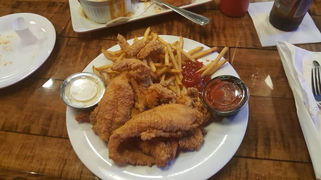 Big Mikes Sports Bar & Grill | restaurant | 123 Aspen Square, Denham Springs, LA 70726, USA | 2252435258 OR +1 225-243-5258