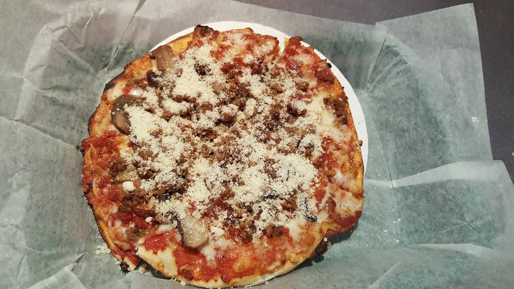 Pizza King | restaurant | 3825 Charlestown Rd, New Albany, IN 47150, USA | 8129454405 OR +1 812-945-4405