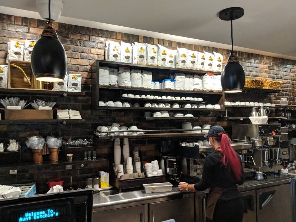 Aunt Butchies of Brooklyn | restaurant | 430 U.S. 9, Englishtown, NJ 07726, USA | 7328516626 OR +1 732-851-6626