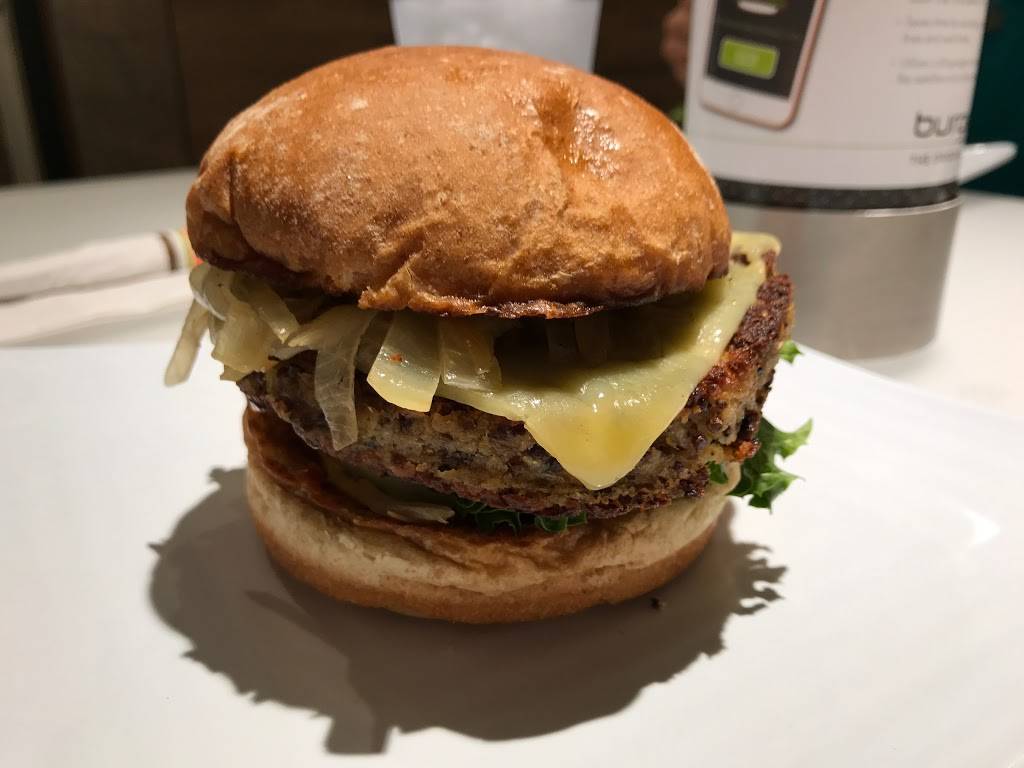 Burger Lounge | restaurant | 4550 Van Nuys Blvd E, Sherman Oaks, CA 91403, USA | 8189057319 OR +1 818-905-7319