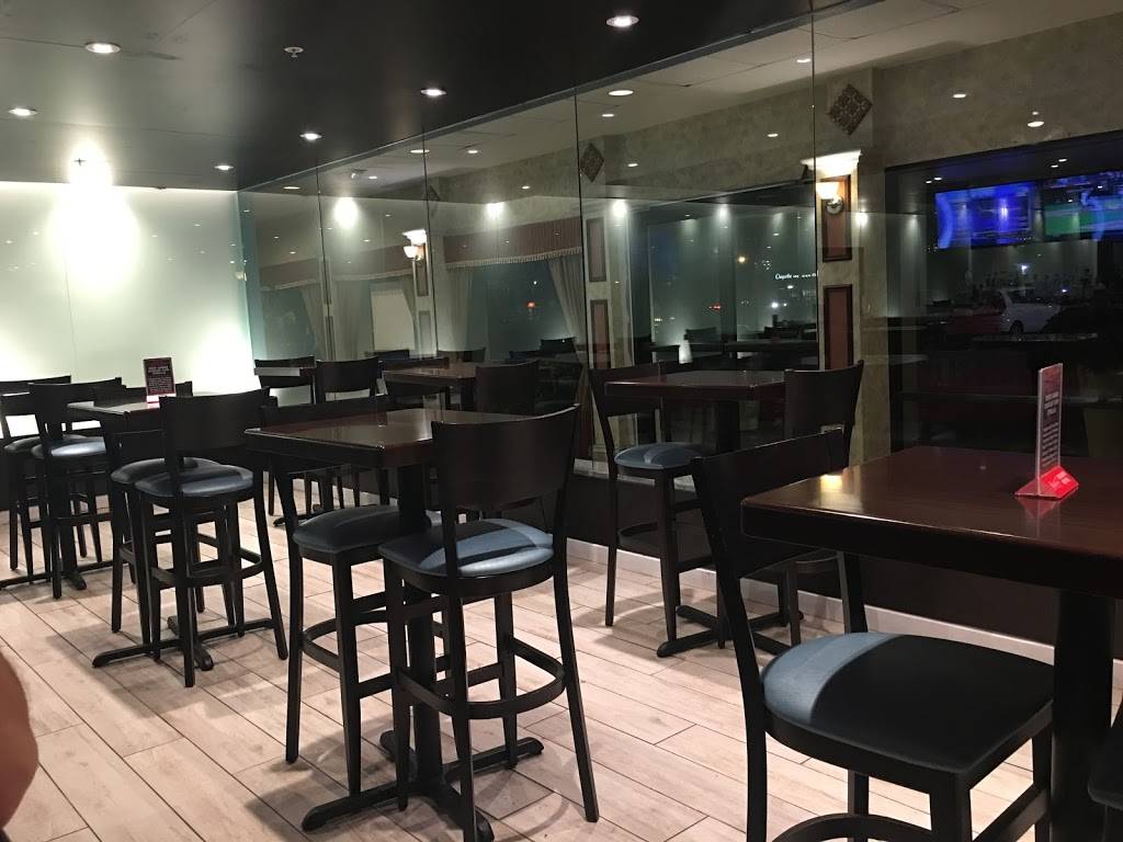 East! Japanese Kitchen Bar & Grill | restaurant | 2701 E Fowler Ave, Tampa, FL 33612, USA | 8134257960 OR +1 813-425-7960