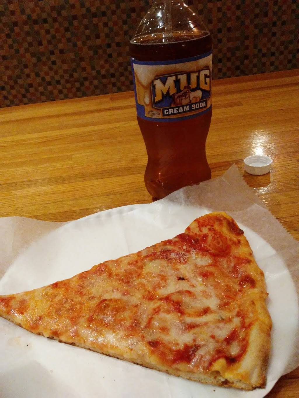 Ginos | restaurant | 3968 Hempstead Bethpage Turnpike, Bethpage, NY 11714, USA | 5165206460 OR +1 516-520-6460