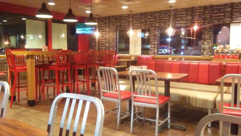 Arbys | restaurant | 1844 Gunter Ave, Guntersville, AL 35976, USA | 2565822431 OR +1 256-582-2431