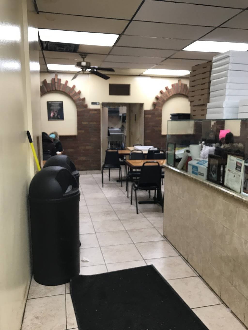 Sal & Pauls Pizzeria | restaurant | 1686 Pitkin Ave, Brooklyn, NY 11212, USA | 7189220550 OR +1 718-922-0550