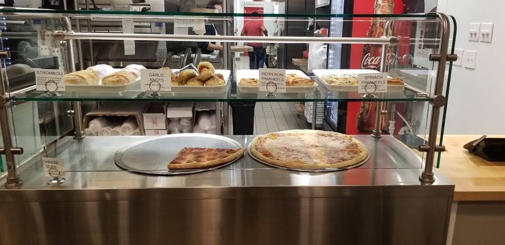 Vinnis Pizza & Pasta | restaurant | 950 W Stacy Rd, Allen, TX 75013, USA | 4696753004 OR +1 469-675-3004