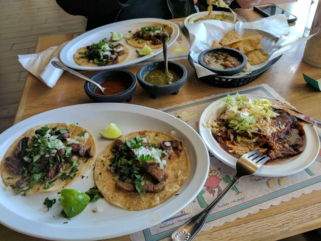 La Parrilla | restaurant | 4661 Old Tavern Rd, Lisle, IL 60532, USA | 6307789780 OR +1 630-778-9780