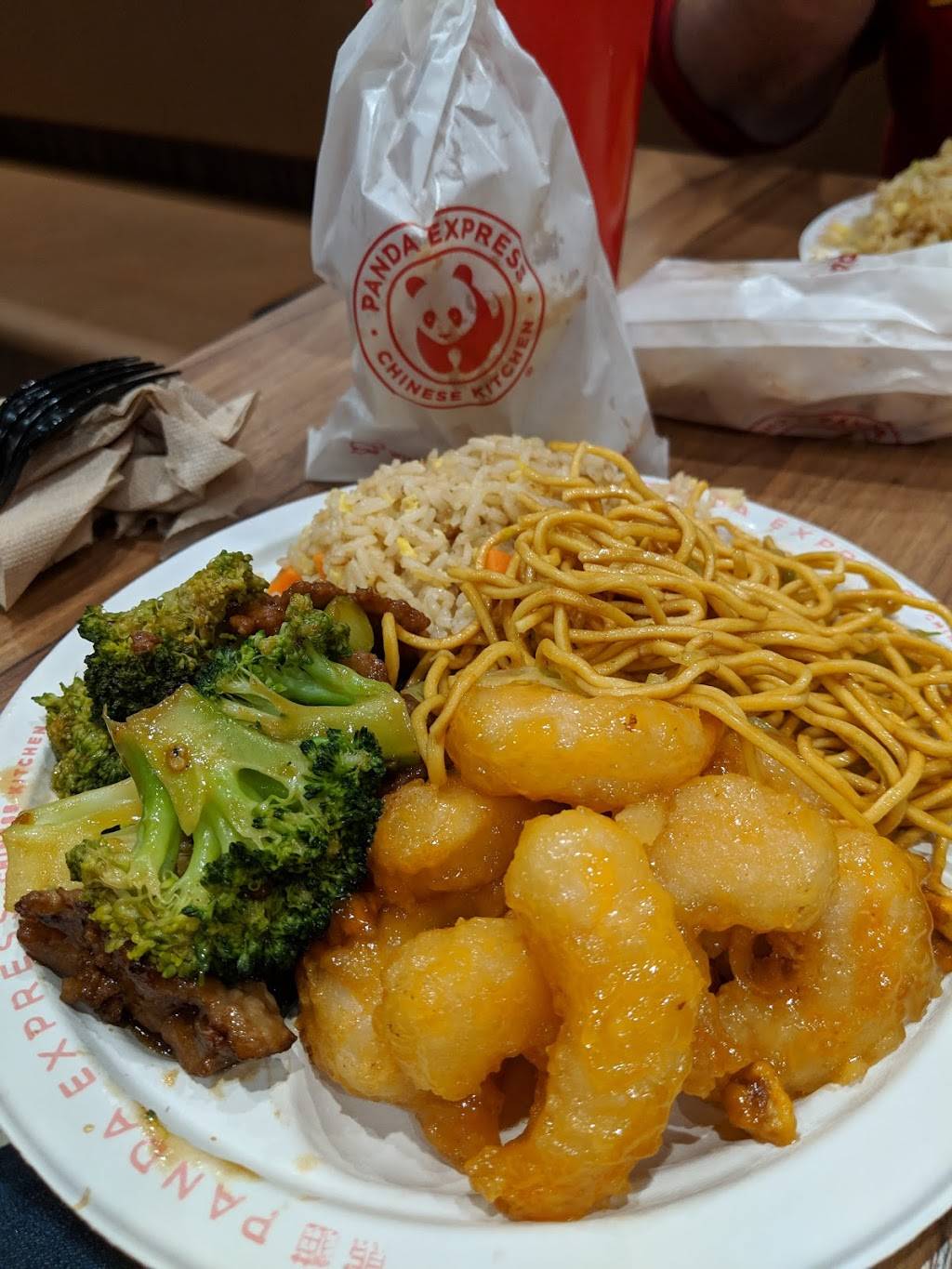 Panda Express | restaurant | 2708 Walton Way, Marion, IL 62959, USA | 6189988670 OR +1 618-998-8670