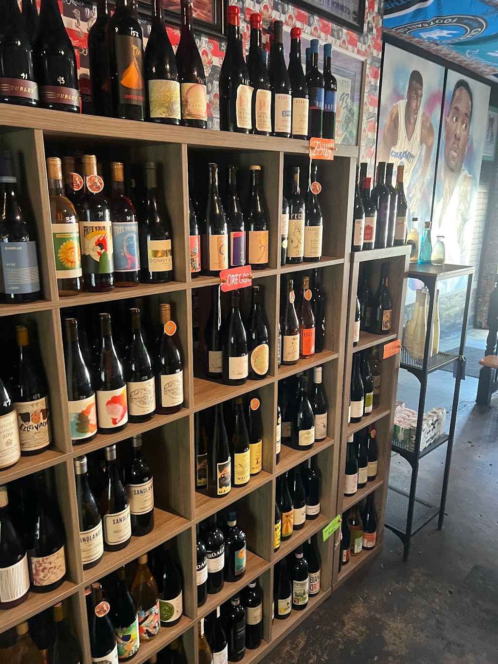 Salud Beer Shop | restaurant | 3306 N Davidson St, Charlotte, NC 28205, USA | 9804956612 OR +1 980-495-6612