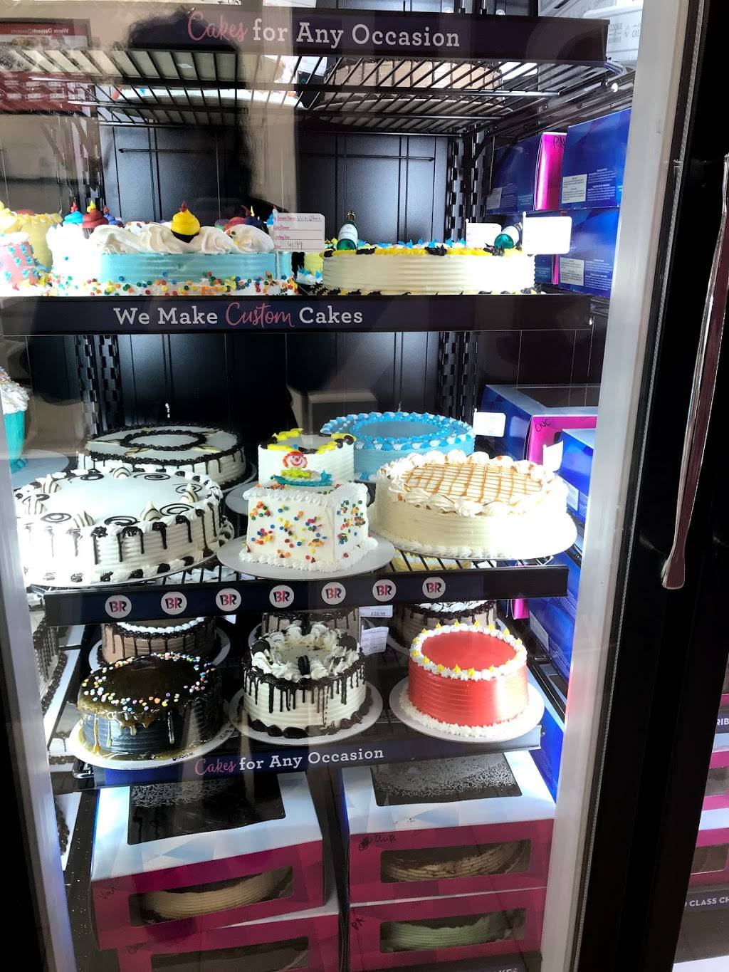 Baskin Robbins | restaurant | 72 Quarry Edge Dr, Brampton, ON L6V 4K2, Canada | 9054515199 OR +1 905-451-5199