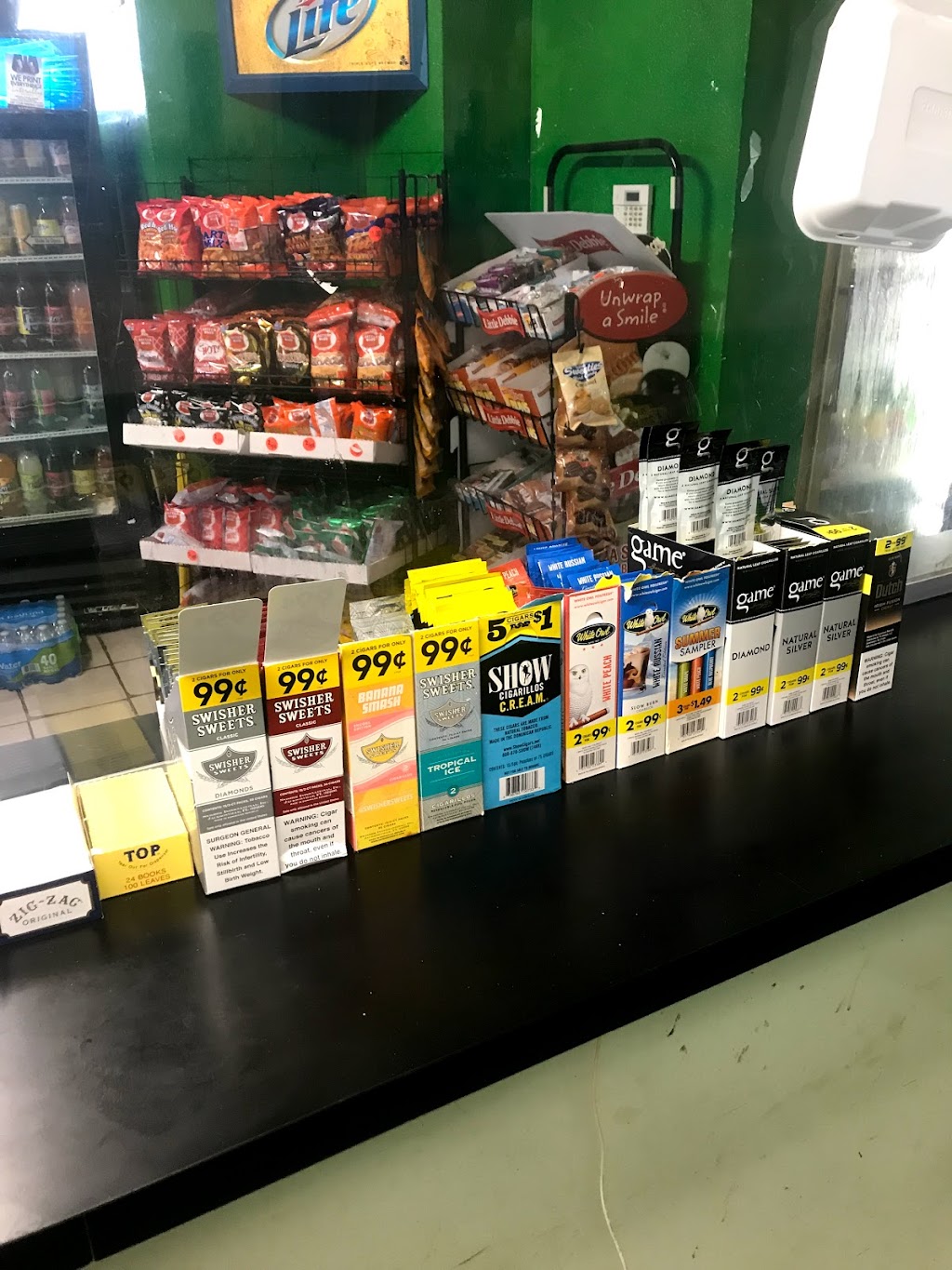 21 Flavorz Express | restaurant | 4048 Bewick St, Detroit, MI 48214, USA | 3139224070 OR +1 313-922-4070