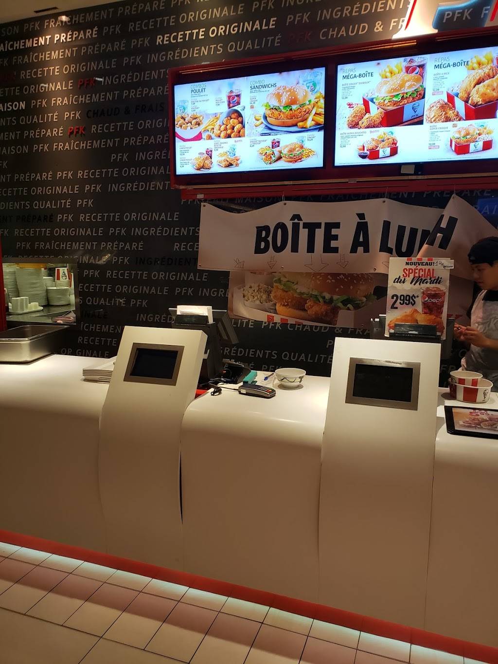 PFK | meal takeaway | 1 Boulevard des Promenades, Saint-Bruno-de-Montarville, QC J3V 5J5, Canada | 4504415491 OR +1 450-441-5491