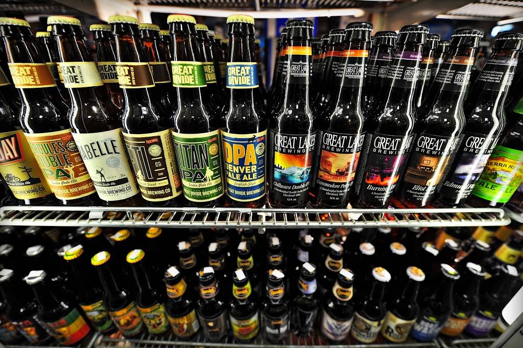 Villa Nova Drive Thru | meal delivery | 182 E Bank Rd, St Marys, OH 45885, USA | 4193945555 OR +1 419-394-5555