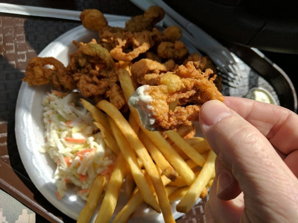 Sea View Snack Bar | restaurant | 145 Greenmanville Ave, Mystic, CT 06355, USA | 8602694638 OR +1 860-269-4638