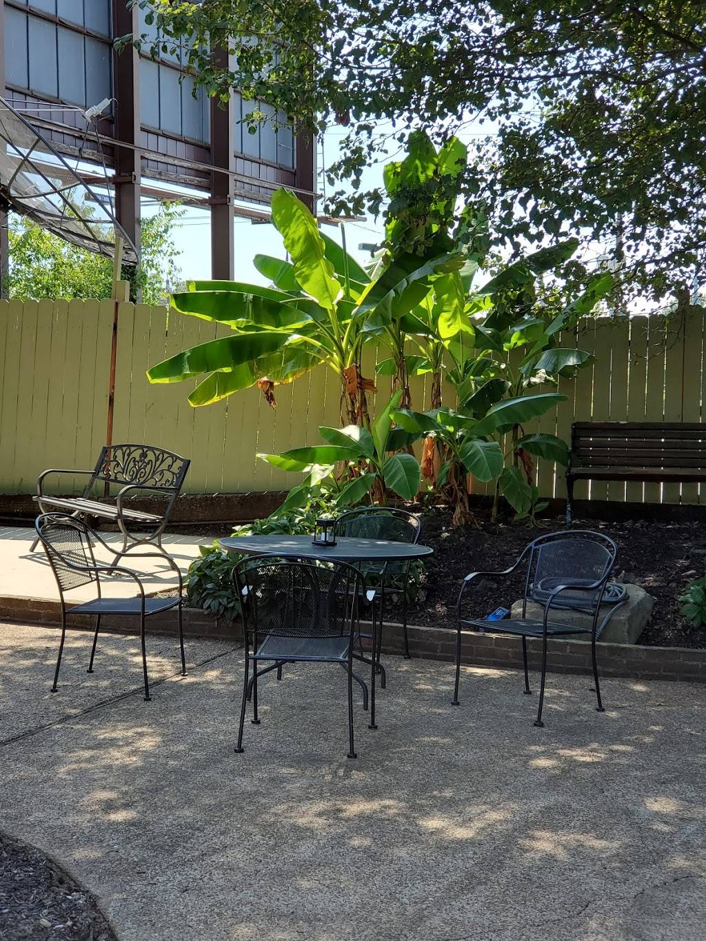 Union Place Bar & Grill | restaurant | 4884 Chambliss Ave, Knoxville, TN 37919, USA | 8655406904 OR +1 865-540-6904