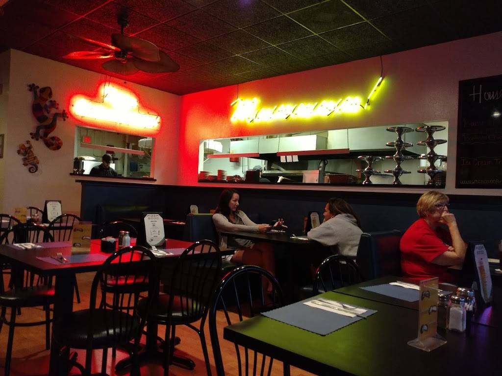 Pizza 2000 | restaurant | 7101 Cypress Lake Dr, Fort Myers, FL 33907, USA | 2394332344 OR +1 239-433-2344