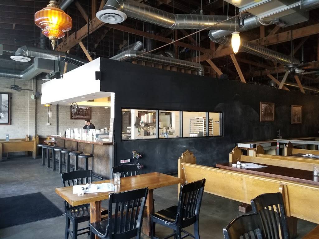 Cornish Pasty Co | restaurant | 10 E Charleston Blvd, Las Vegas, NV 89104, USA | 7028624538 OR +1 702-862-4538