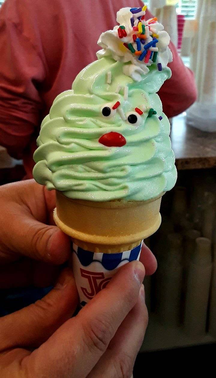 Bobbies Place Pizza and Ice Cream | restaurant | 970 Riverside Dr, Painesville, OH 44077, USA | 4403575111 OR +1 440-357-5111