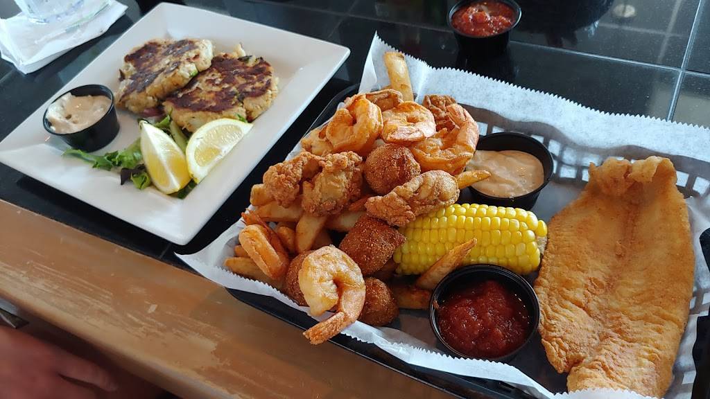 Full Moon Oyster Bar-Southern Pines | restaurant | 134 Brucewood Rd, Southern Pines, NC 28387, USA | 9102462048 OR +1 910-246-2048