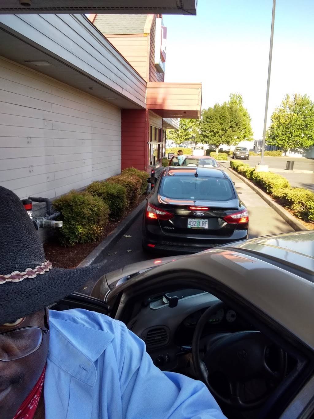 Jack in the Box | restaurant | 1788 W 6th Ave, Eugene, OR 97402, USA | 5413431435 OR +1 541-343-1435