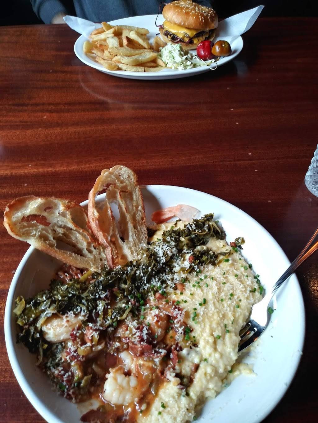 Bills Towne Lounge | restaurant | 135 Main St, Chico, CA 95928, USA | 5304877031 OR +1 530-487-7031