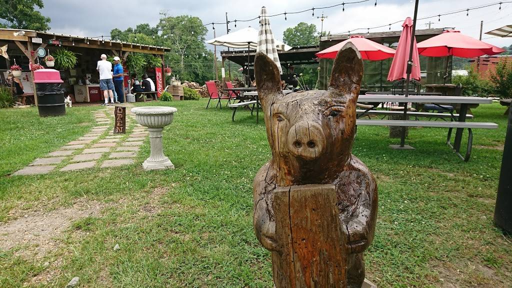 Iron Pig BBQ | restaurant | 121 Epps St, Jefferson, GA 30549, USA | 7062545622 OR +1 706-254-5622