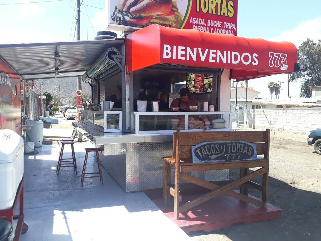 Taqueria La México | restaurant | Av Mexico 187, Ampliacion Buenaventura, 22880 Ensenada, B.C., Mexico | 016462489910 OR +52 646 248 9910